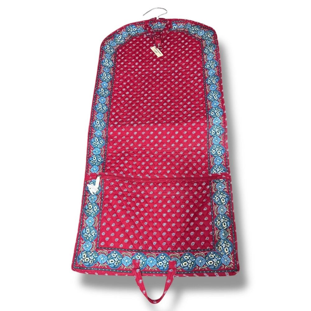 Americana by Sharif Vintage Red Floral Quilted Cloth Garment Travel Bag 46”